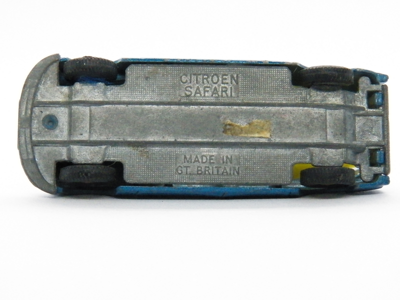 Illustration for article titled Corgi / Husky 1:64 Citroen SafariĀ